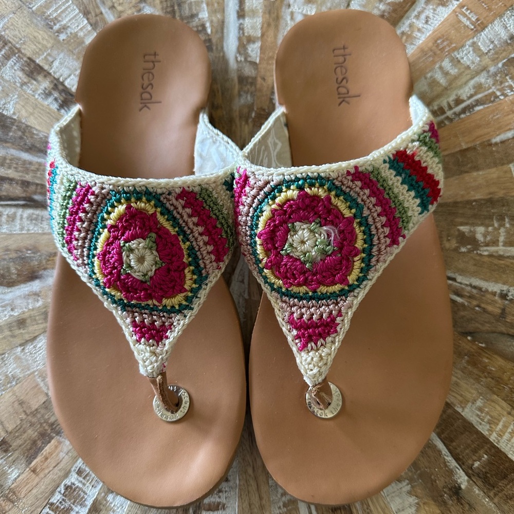 NWOT the sak crochet sandals Size 7
